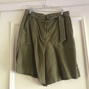 Anthropologie hunter green shorts